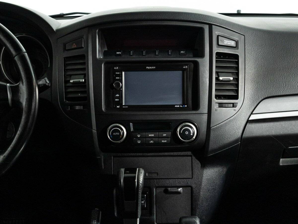 Купить Mitsubishi Pajero с пробегом. Фото: #11