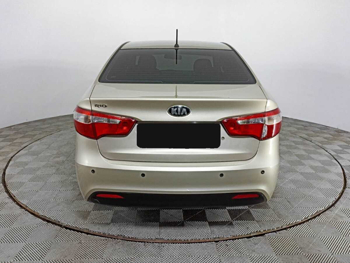Купить Kia Rio с пробегом. Фото: #5