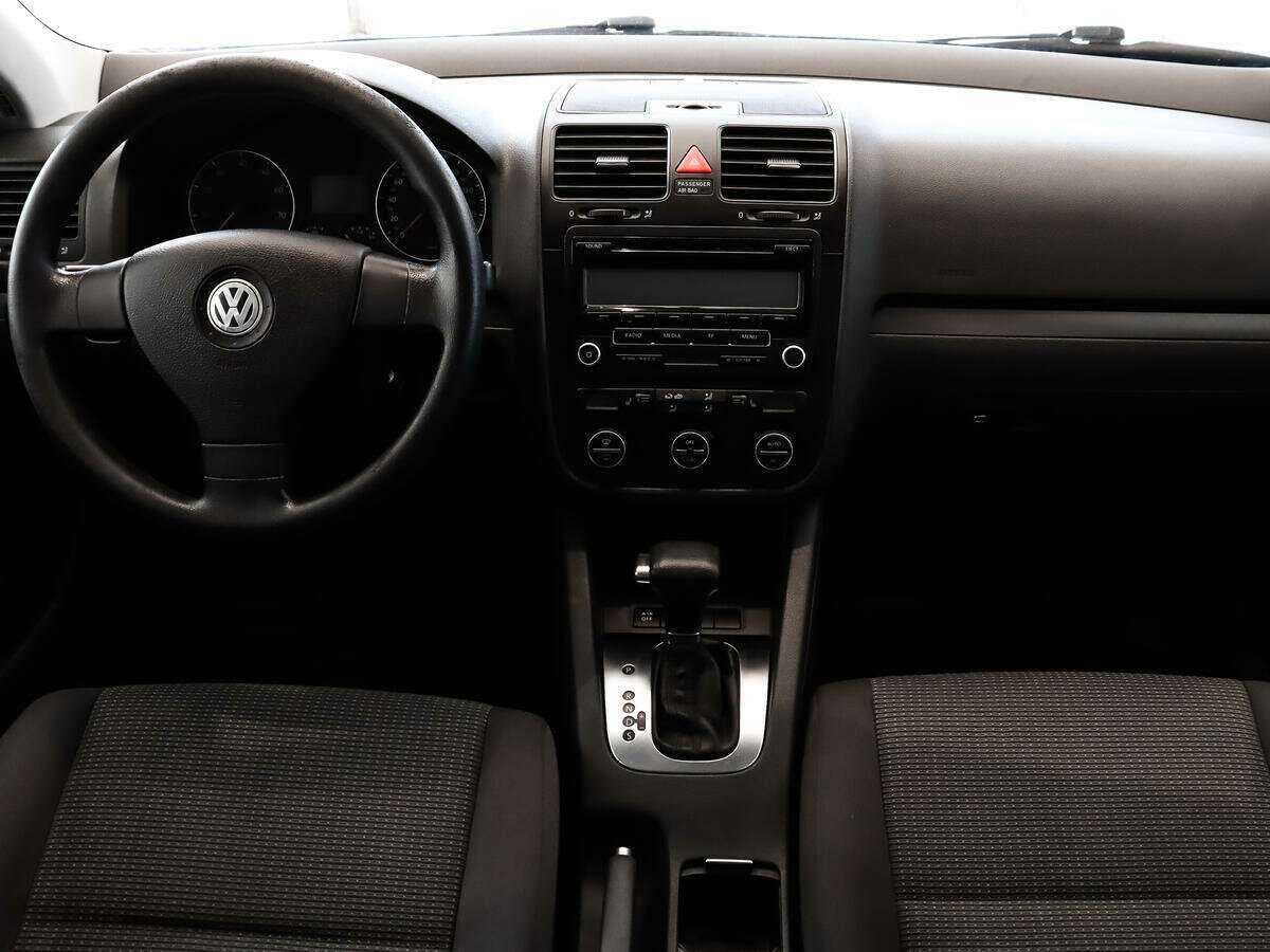 Купить Volkswagen Jetta с пробегом. Фото: #13