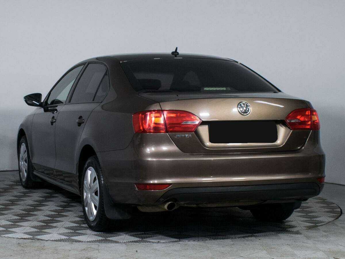 Купить Volkswagen Jetta с пробегом. Фото: #6