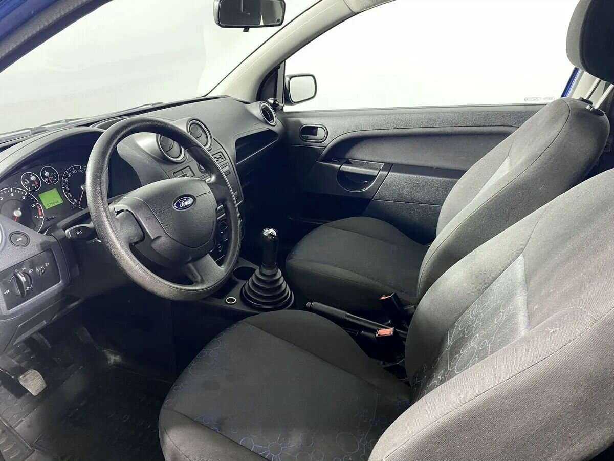 Купить Ford Fiesta с пробегом. Фото: #10
