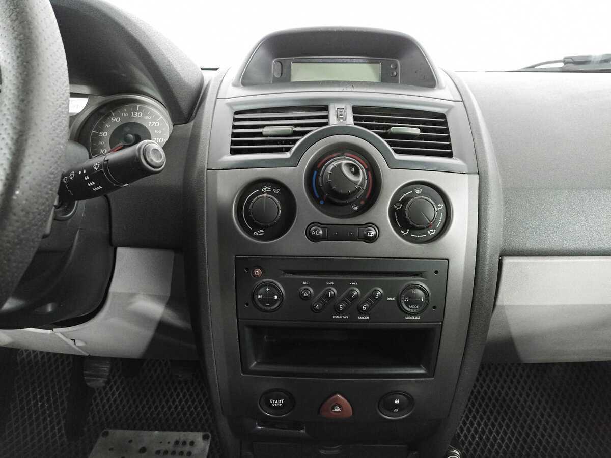 Купить Renault Megane с пробегом. Фото: #12