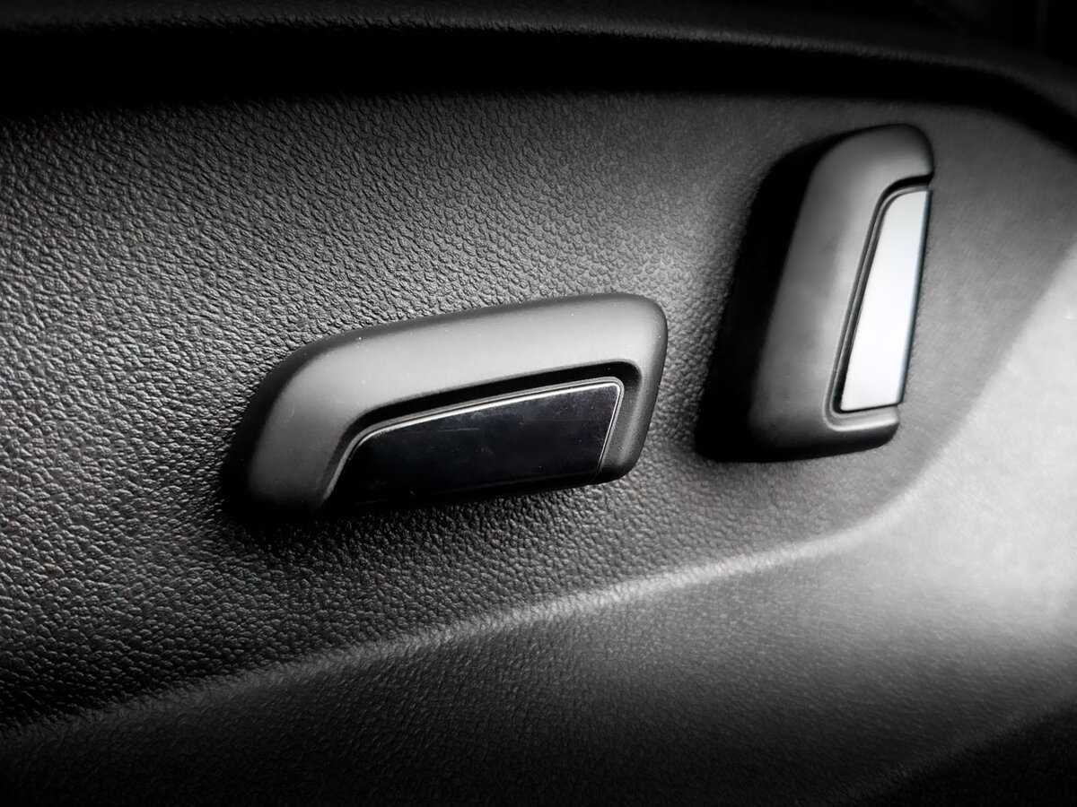 Купить Volkswagen Teramont с пробегом. Фото: #18