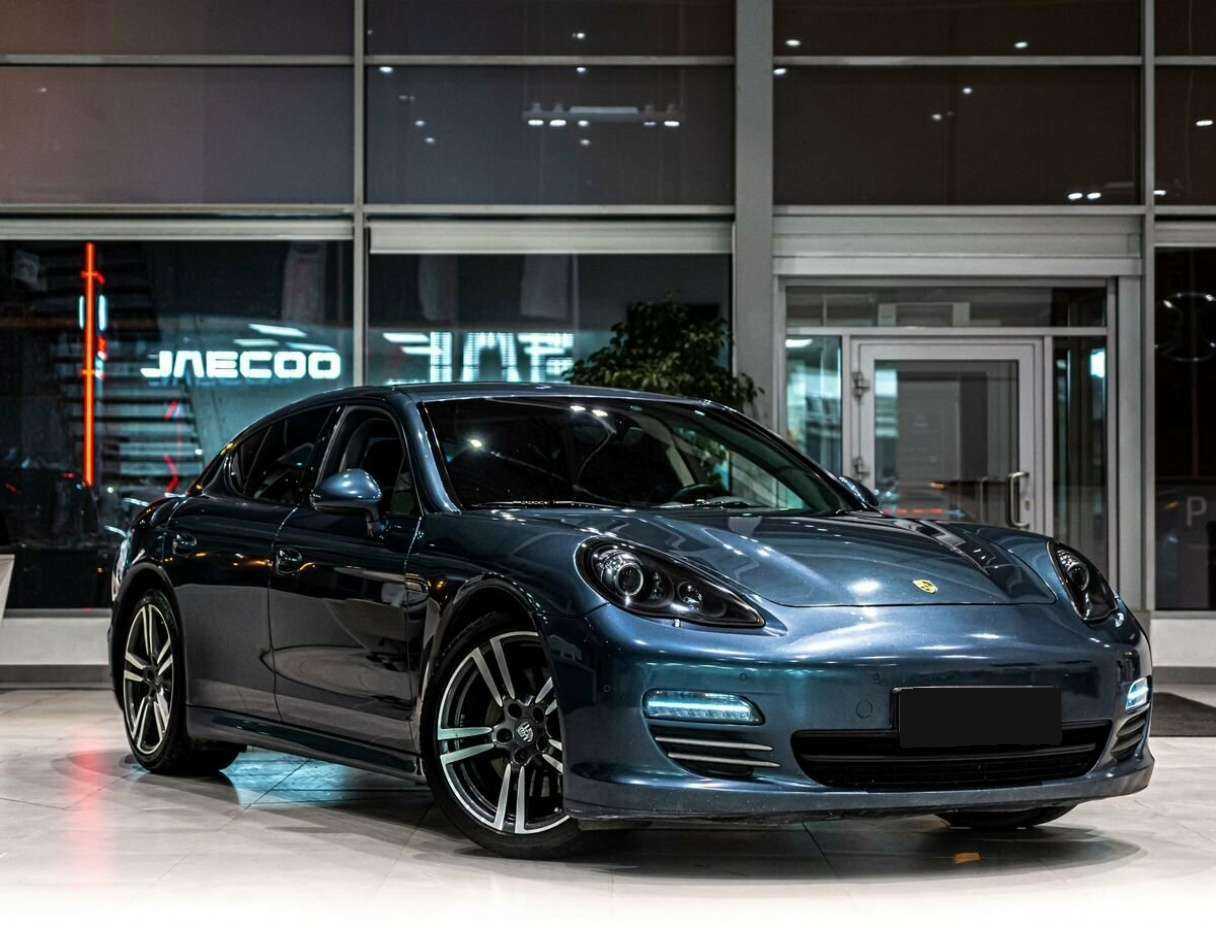Купить Porsche Panamera с пробегом. Фото: #1