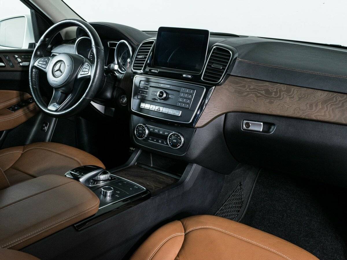 Купить Mercedes-Benz GLS с пробегом. Фото: #11