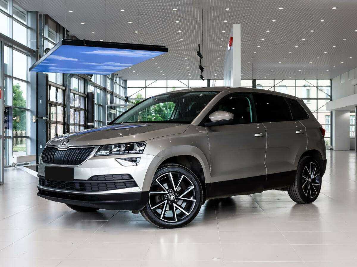 Купить Skoda Karoq с пробегом. Посмотреть фото