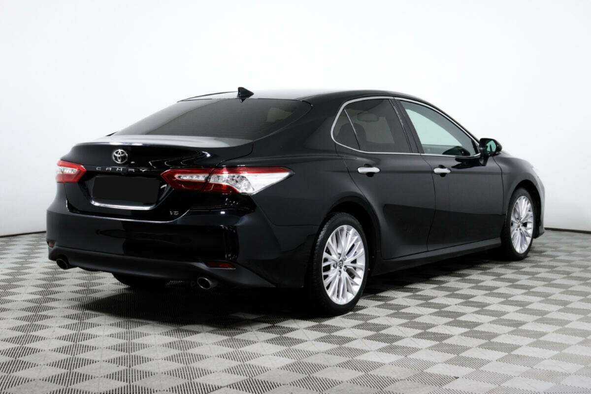 Купить Toyota Camry с пробегом. Фото: #4