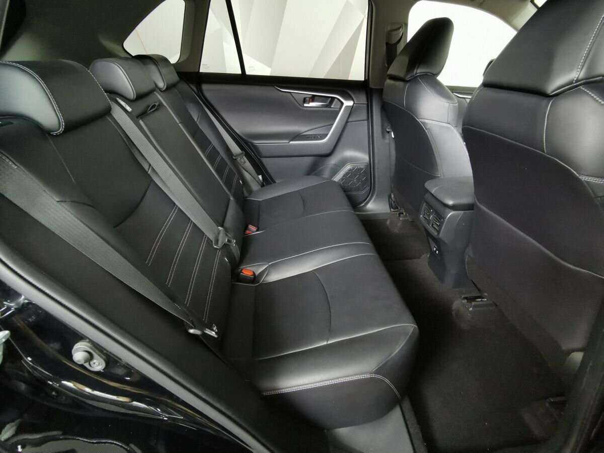 Купить Toyota RAV4 с пробегом. Фото: #11