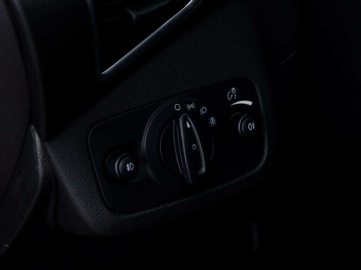 Купить Ford Kuga с пробегом. Фото: #9