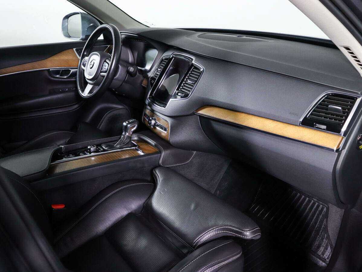Купить Volvo XC90 с пробегом. Фото: #7