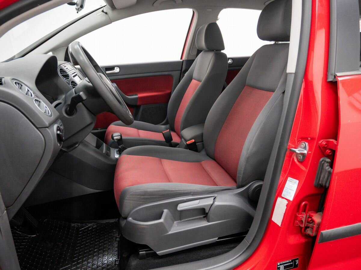 Купить Volkswagen Golf Plus с пробегом. Фото: #12