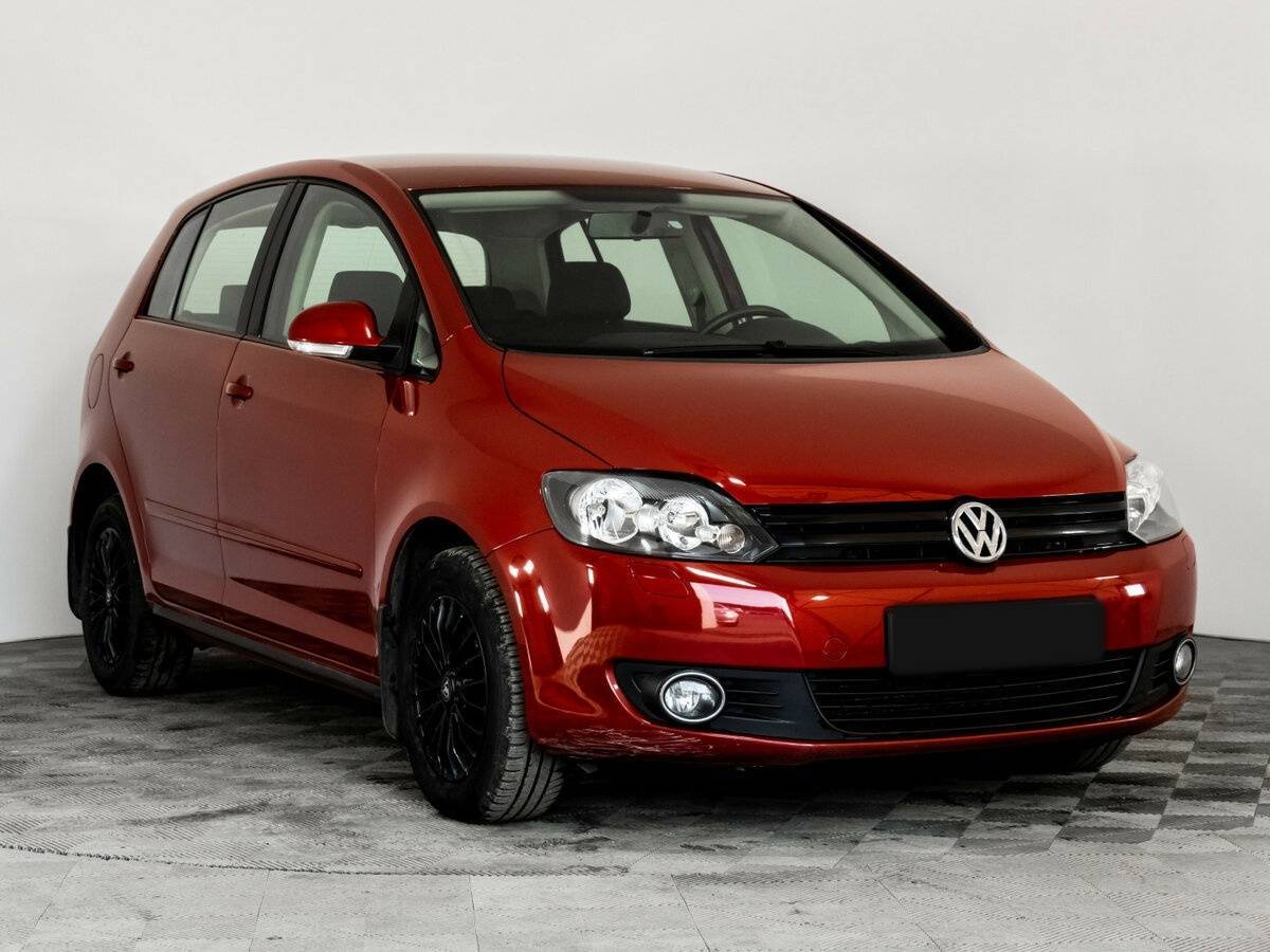 Купить Volkswagen Golf Plus с пробегом. Фото: #2