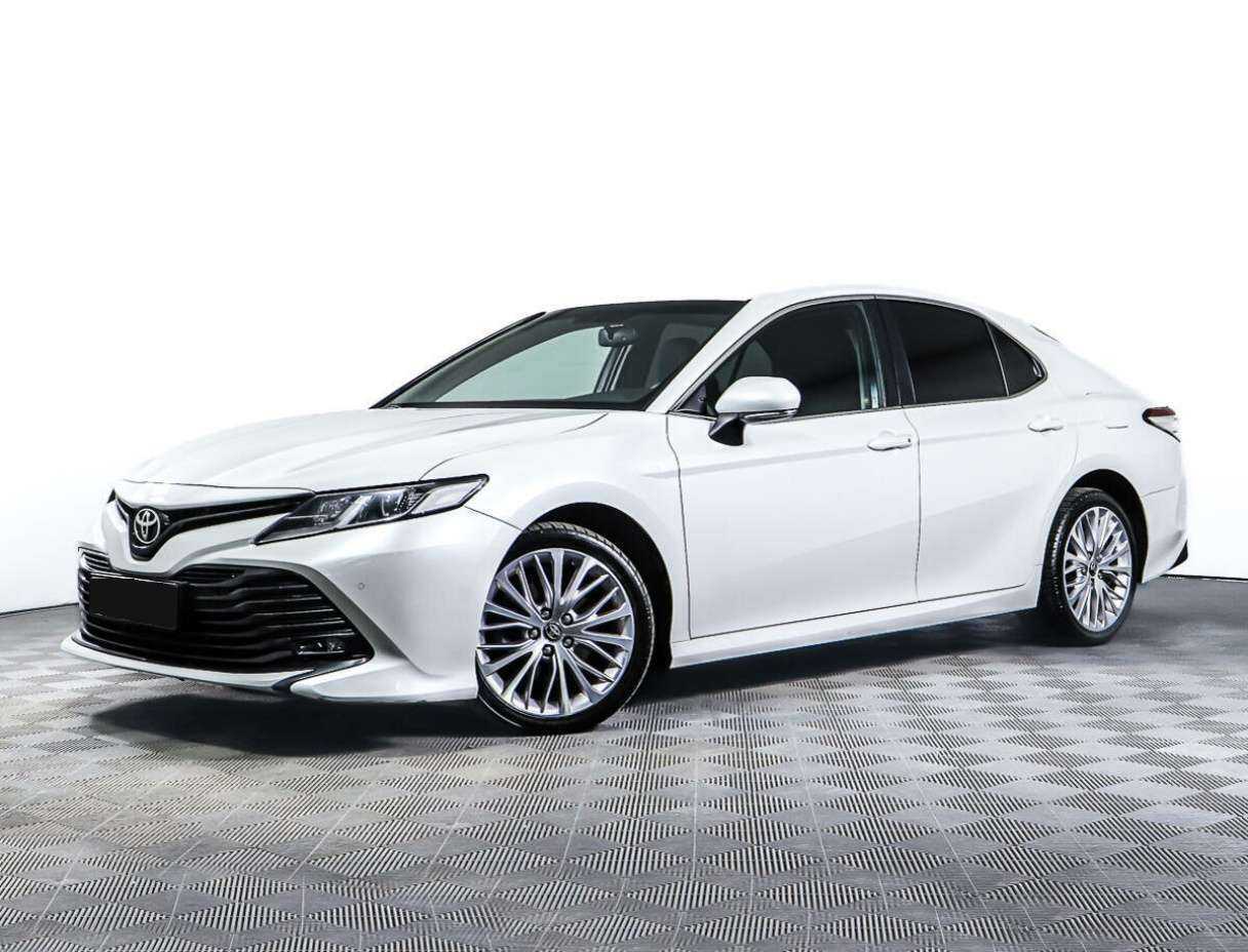 Купить Toyota Camry с пробегом. Посмотреть фото