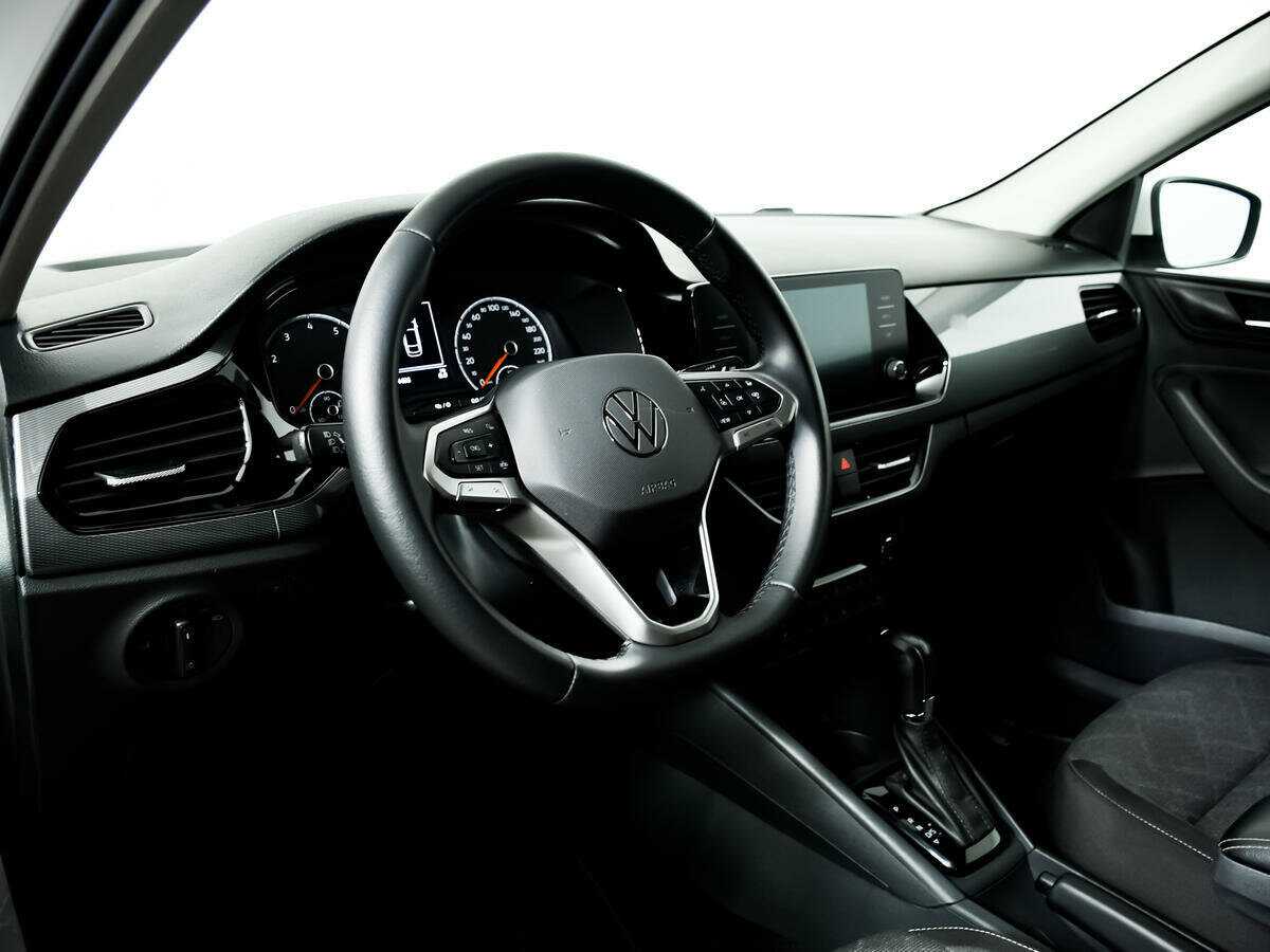 Купить Volkswagen Polo с пробегом. Фото: #12