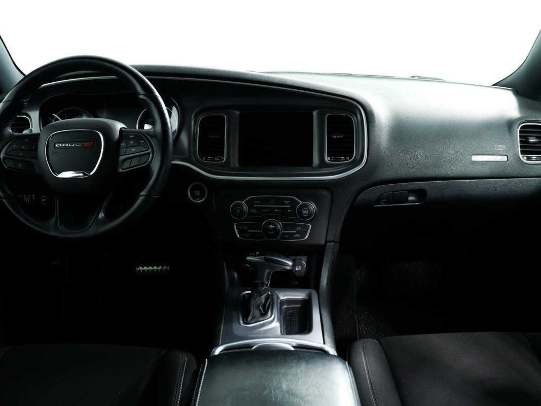 Купить Dodge Charger с пробегом. Фото: #10