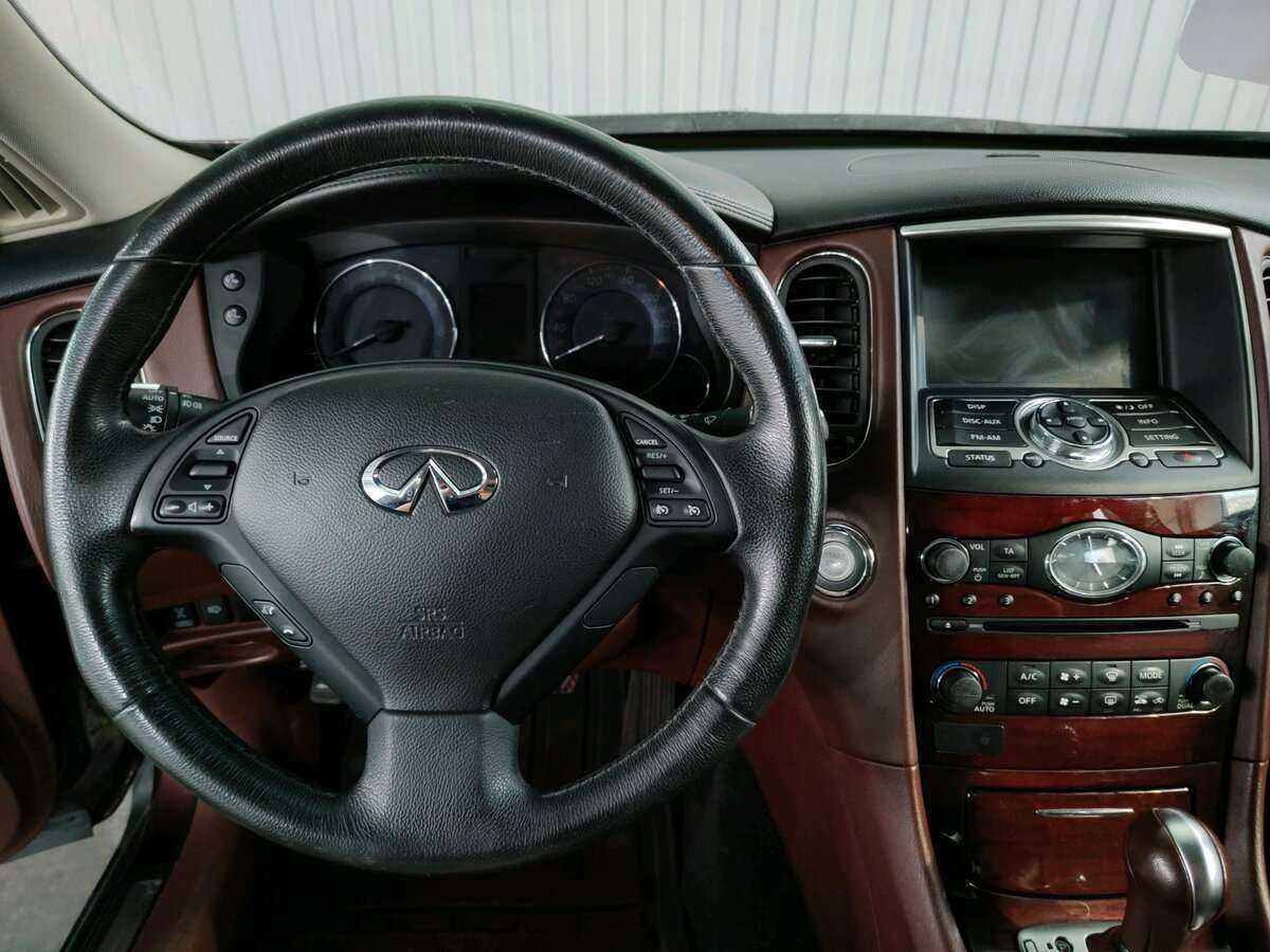 Купить Infiniti QX50 с пробегом. Фото: #10