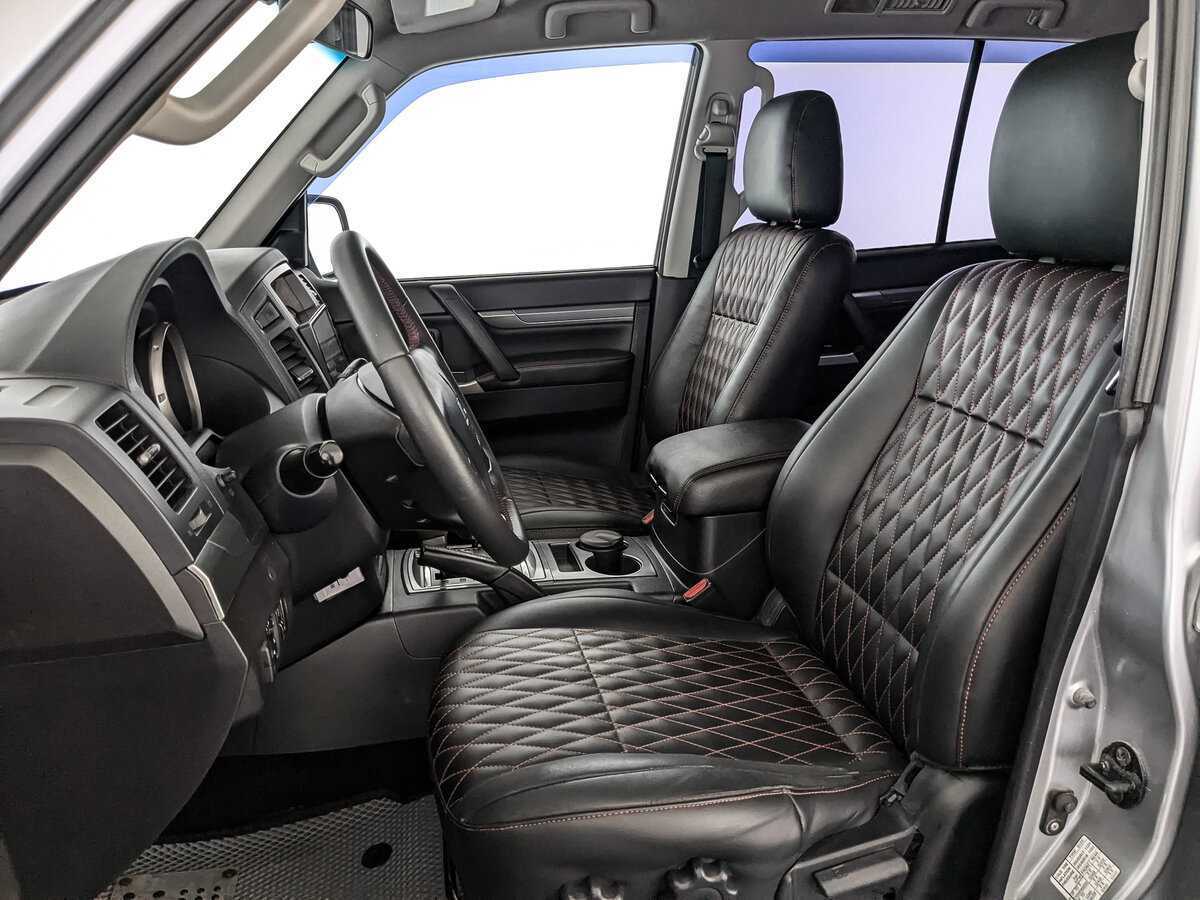 Купить Mitsubishi Pajero с пробегом. Фото: #15