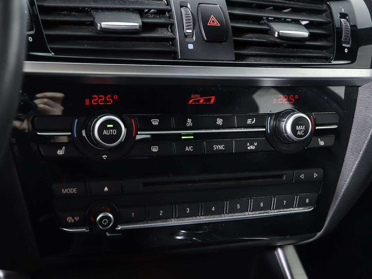 Купить BMW X4 с пробегом. Фото: #17