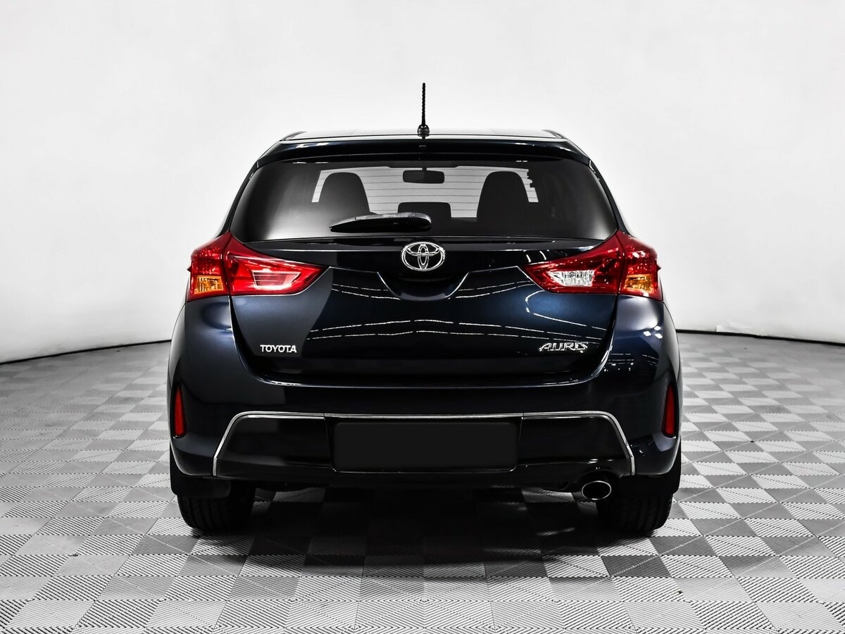 Купить Toyota Auris с пробегом. Фото: #5
