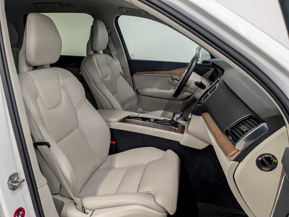 Купить Volvo XC90 с пробегом. Фото: #22