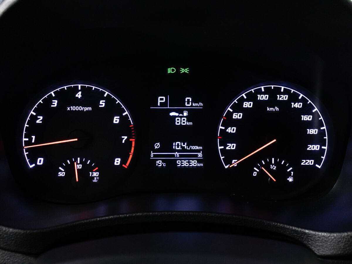 Купить Hyundai Solaris с пробегом. Фото: #11