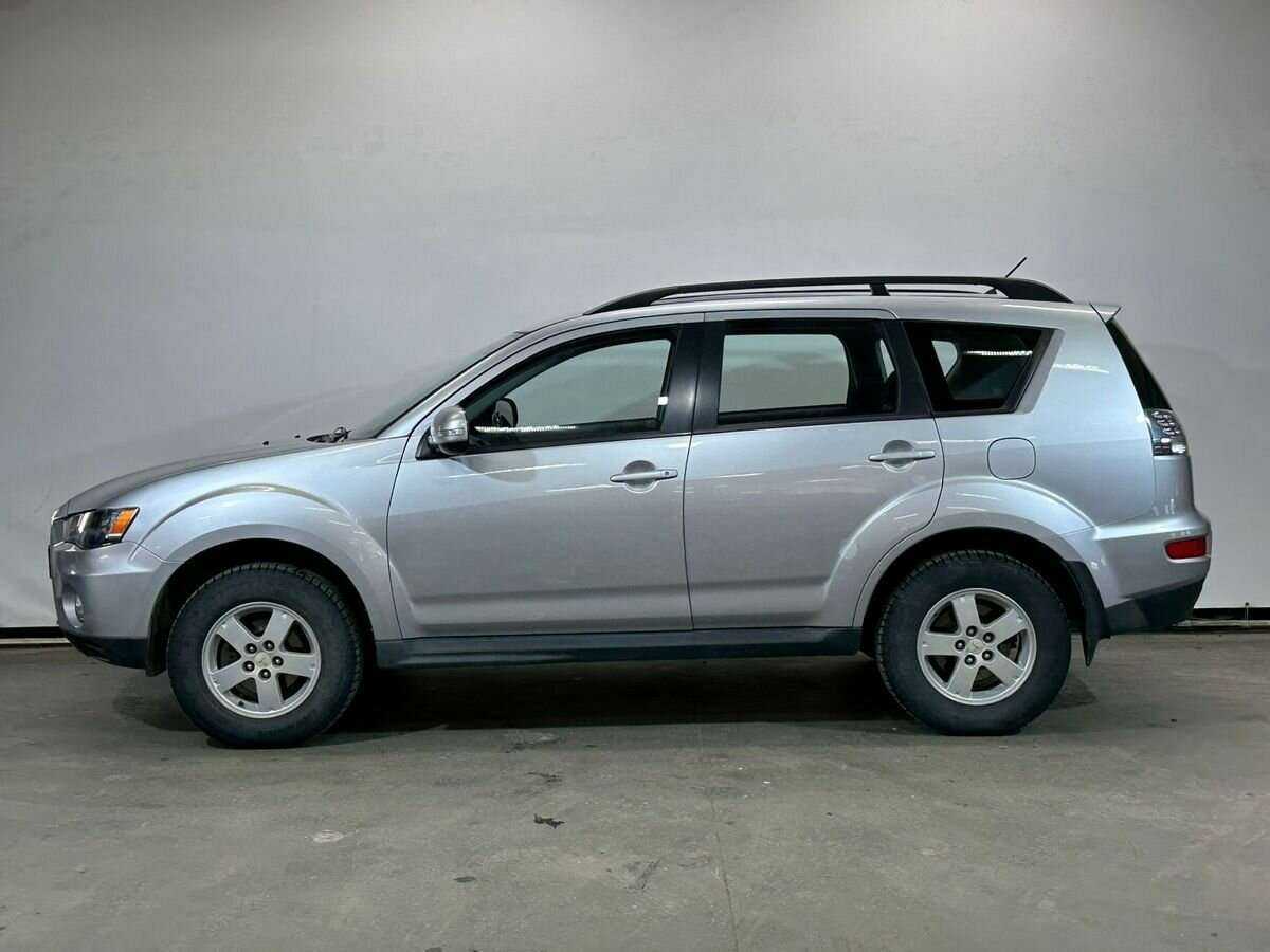 Купить Mitsubishi Outlander с пробегом. Фото: #7