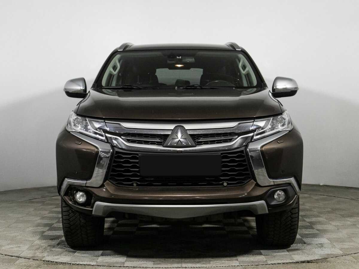 Купить Mitsubishi Pajero Sport с пробегом. Фото: #1