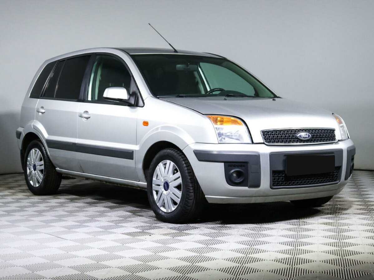 Купить Ford Fusion с пробегом. Фото: #2