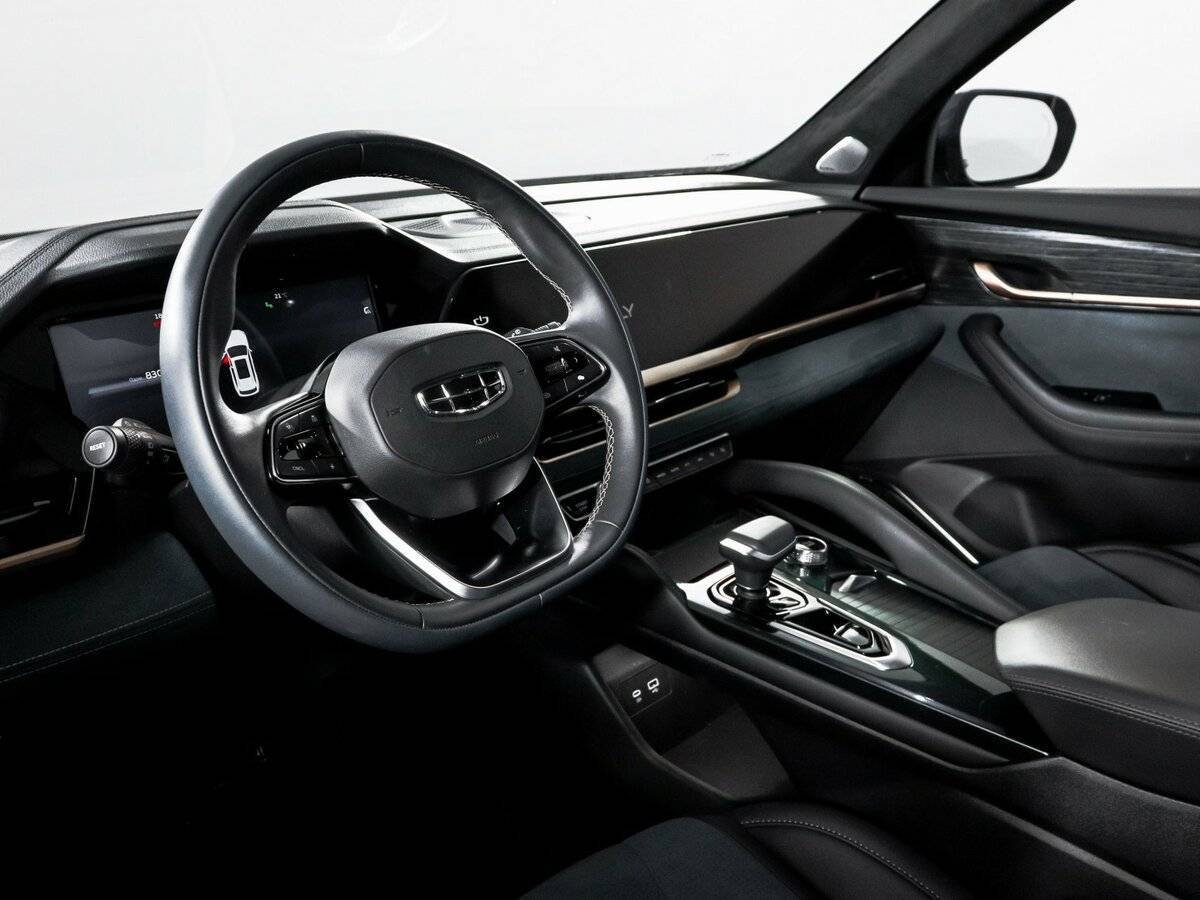 Купить Geely Monjaro с пробегом. Фото: #12