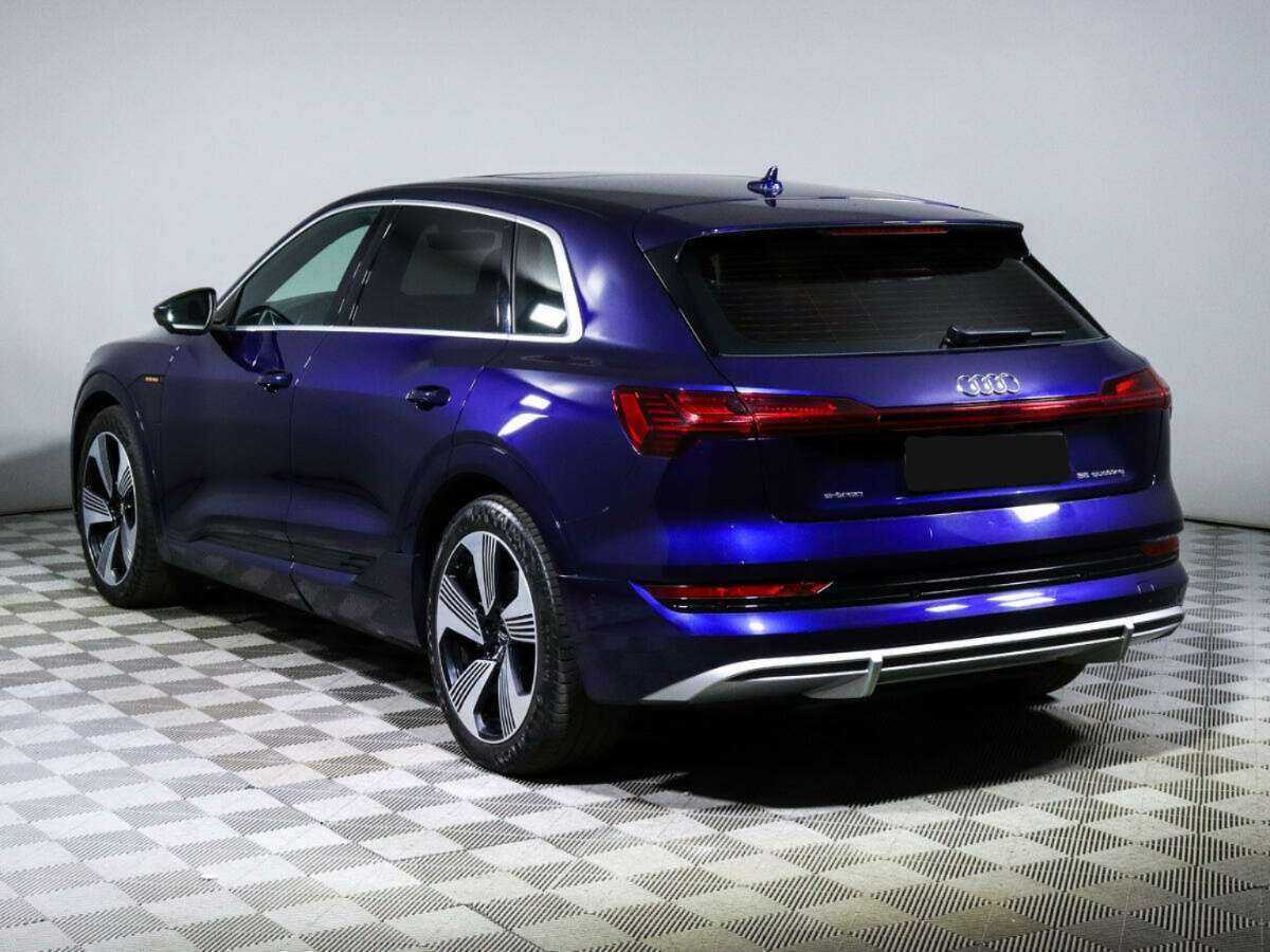 Купить Audi e-tron с пробегом. Фото: #5