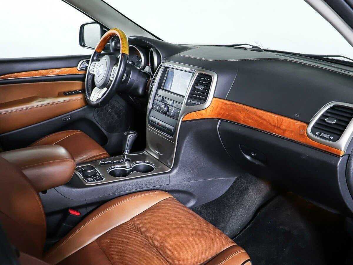 Купить Jeep Grand Cherokee с пробегом. Фото: #8