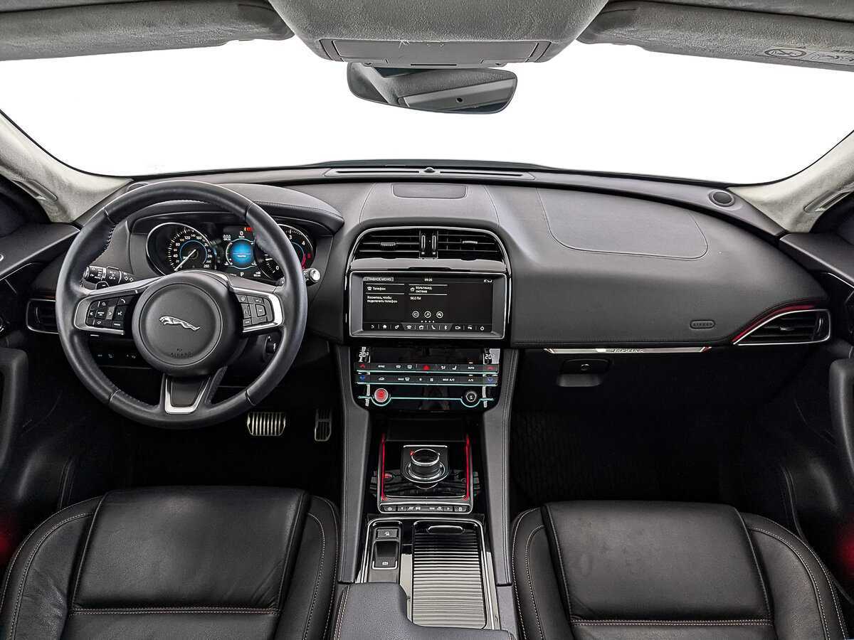 Купить Jaguar F-Pace с пробегом. Фото: #13