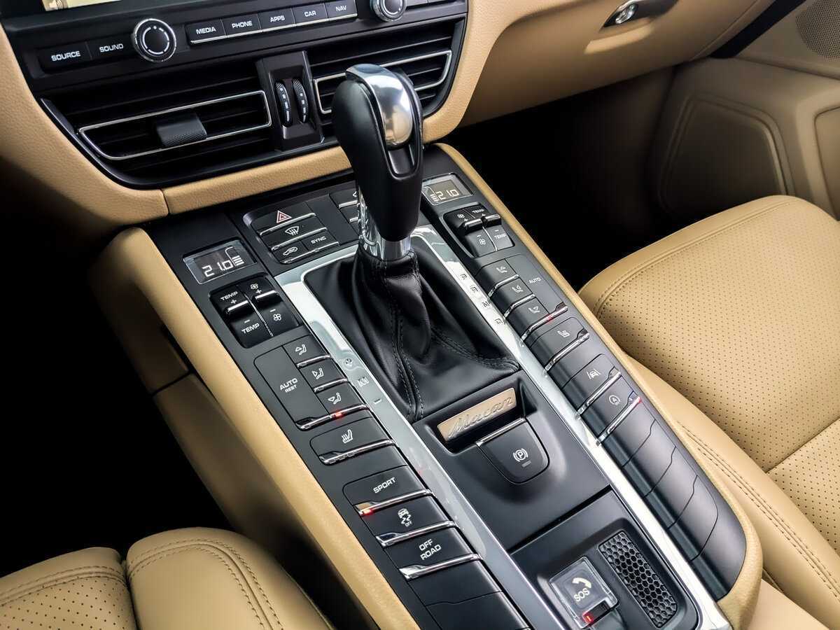 Купить Porsche Macan с пробегом. Фото: #23