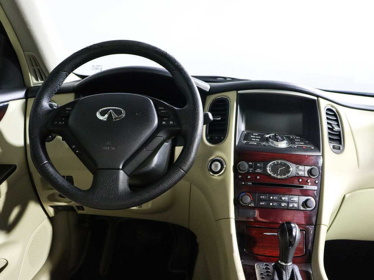 Купить Infiniti QX50 с пробегом. Фото: #11