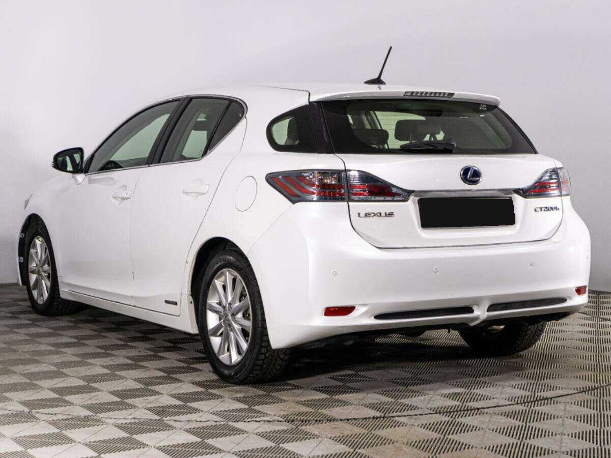 Купить Lexus CT с пробегом. Фото: #6