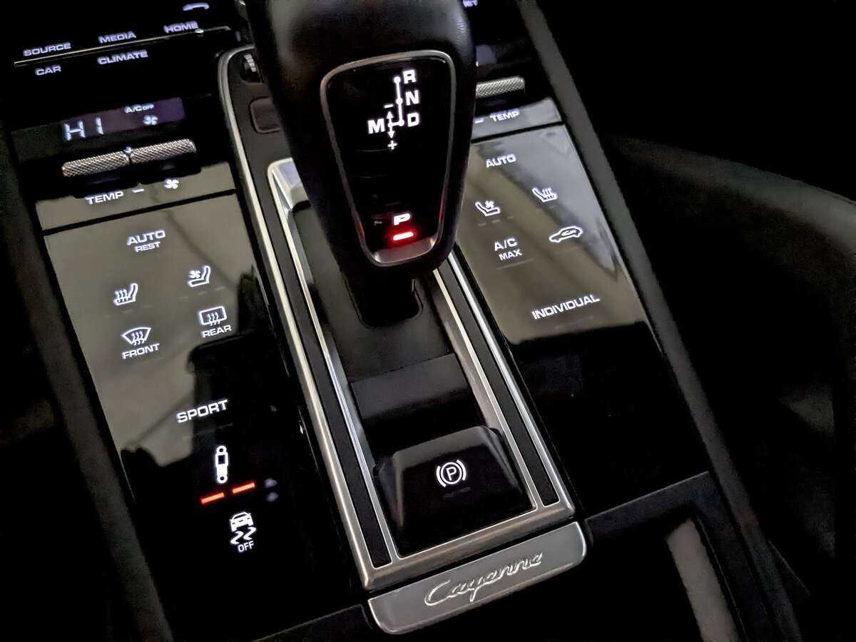 Купить Porsche Cayenne с пробегом. Фото: #28