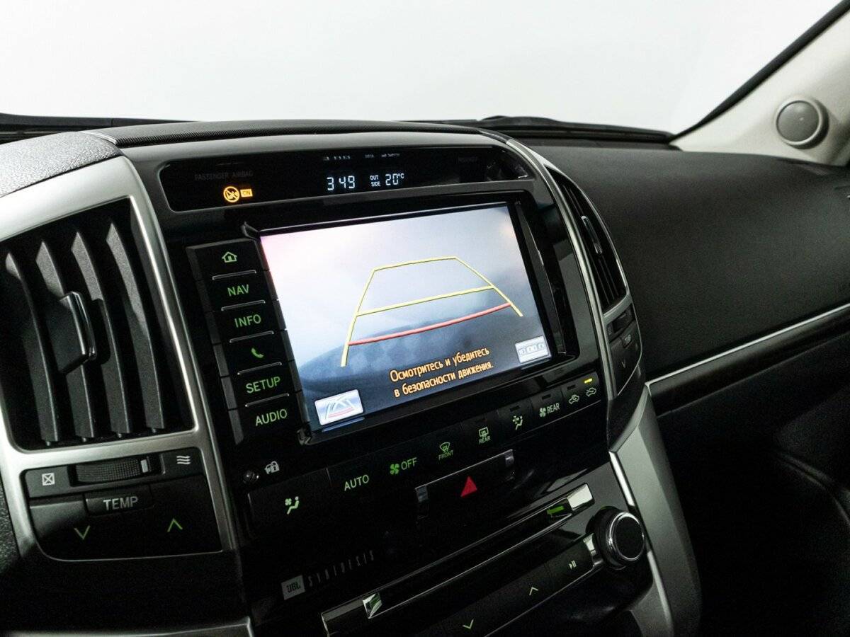 Купить Toyota Land Cruiser с пробегом. Фото: #18