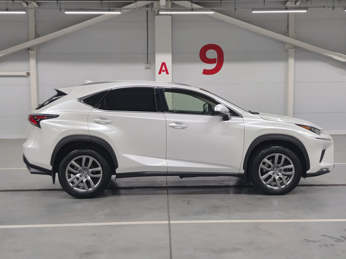 Купить Lexus NX с пробегом. Фото: #3