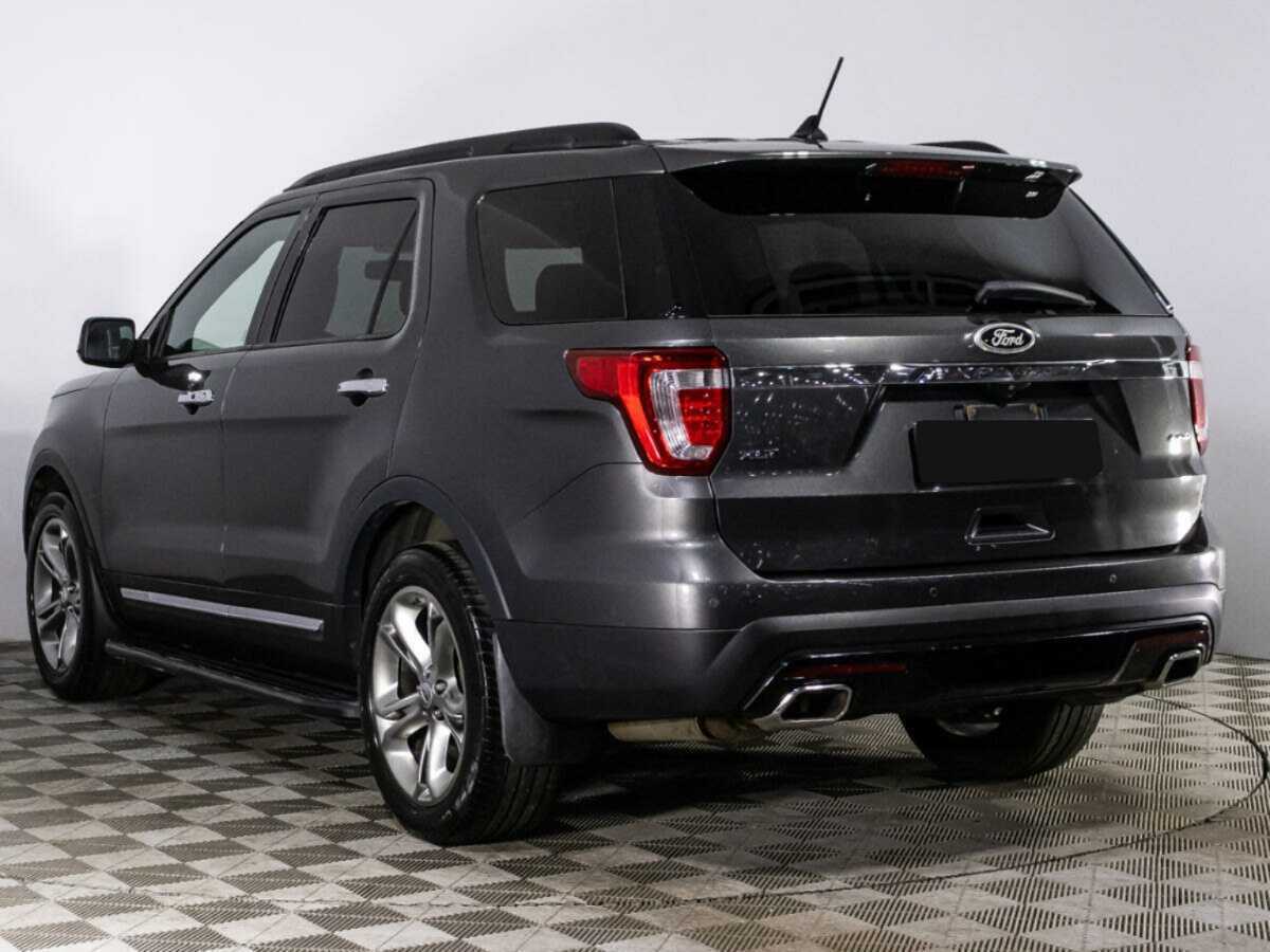 Купить Ford Explorer с пробегом. Фото: #6