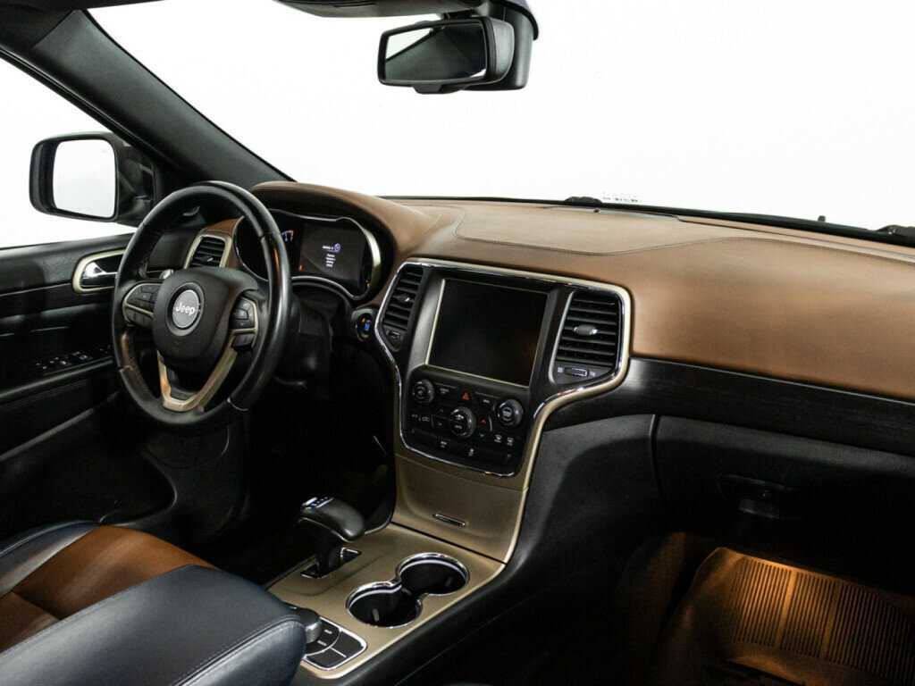 Купить Jeep Grand Cherokee с пробегом. Фото: #8