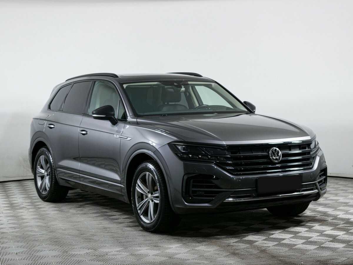 Купить Volkswagen Touareg с пробегом. Фото: #2