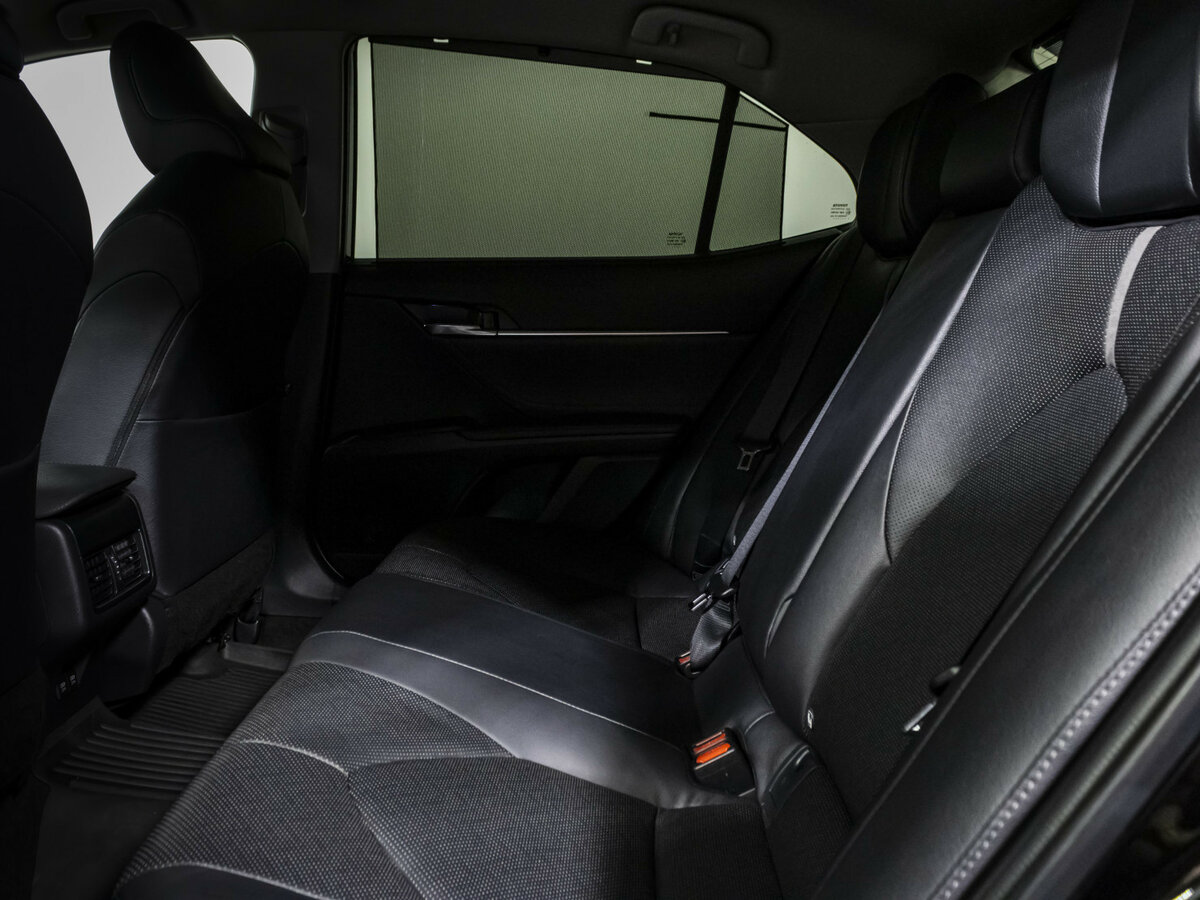 Купить Toyota Camry с пробегом. Фото: #7