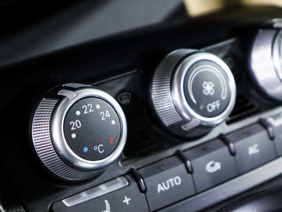 Купить Audi R8 с пробегом. Фото: #14