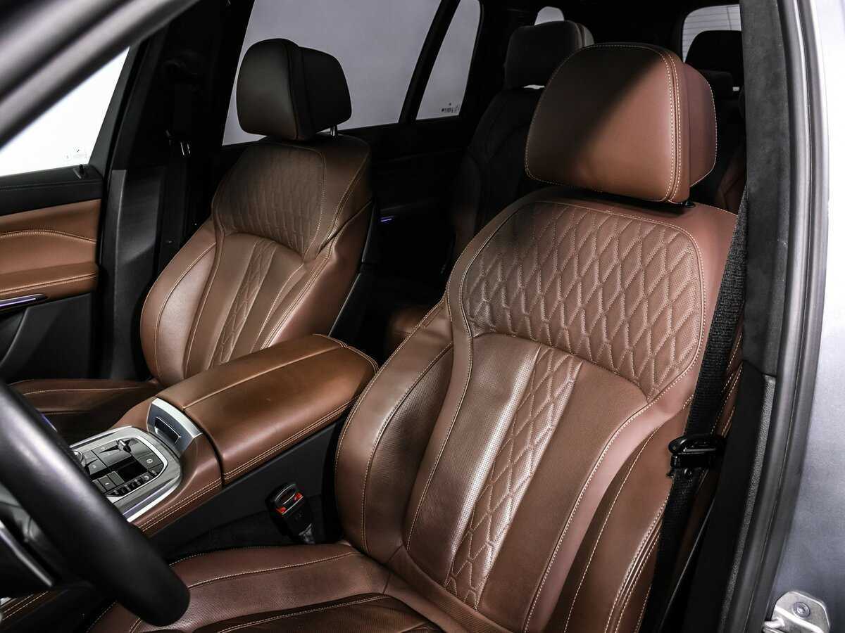 Купить BMW X7 с пробегом. Фото: #18