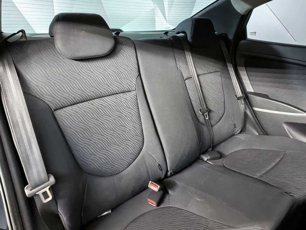 Купить Hyundai Solaris с пробегом. Фото: #12
