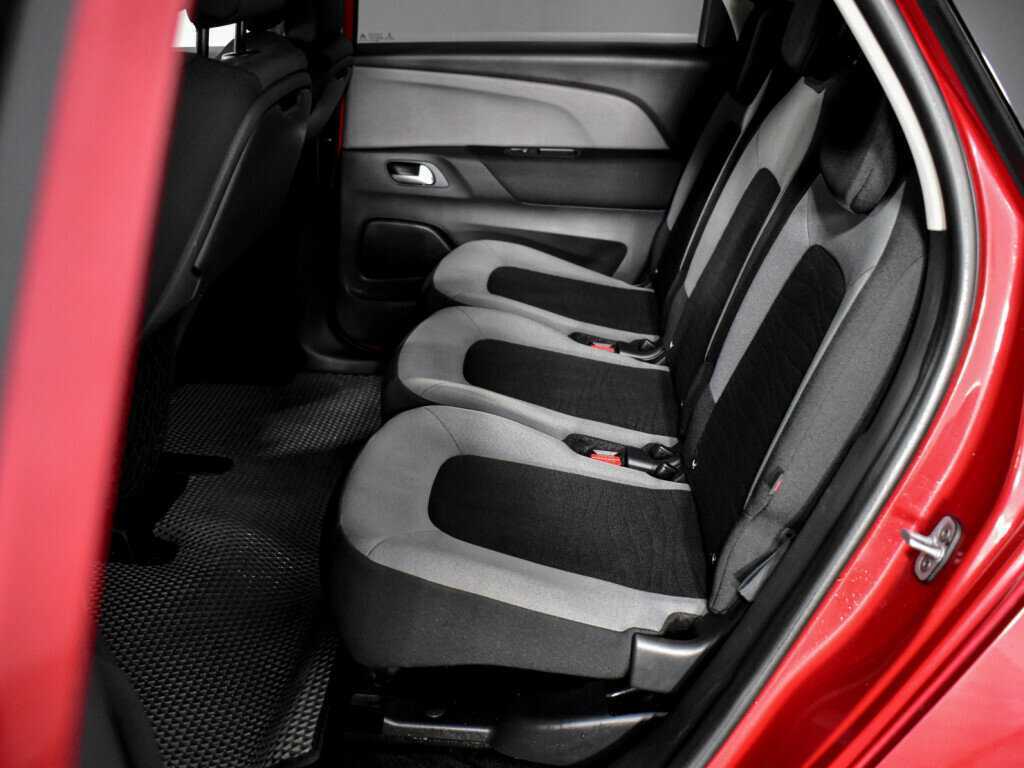Купить Citroen C4 Picasso с пробегом. Фото: #10