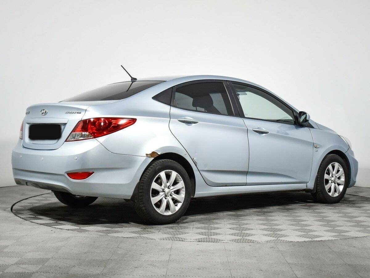 Купить Hyundai Solaris с пробегом. Фото: #4