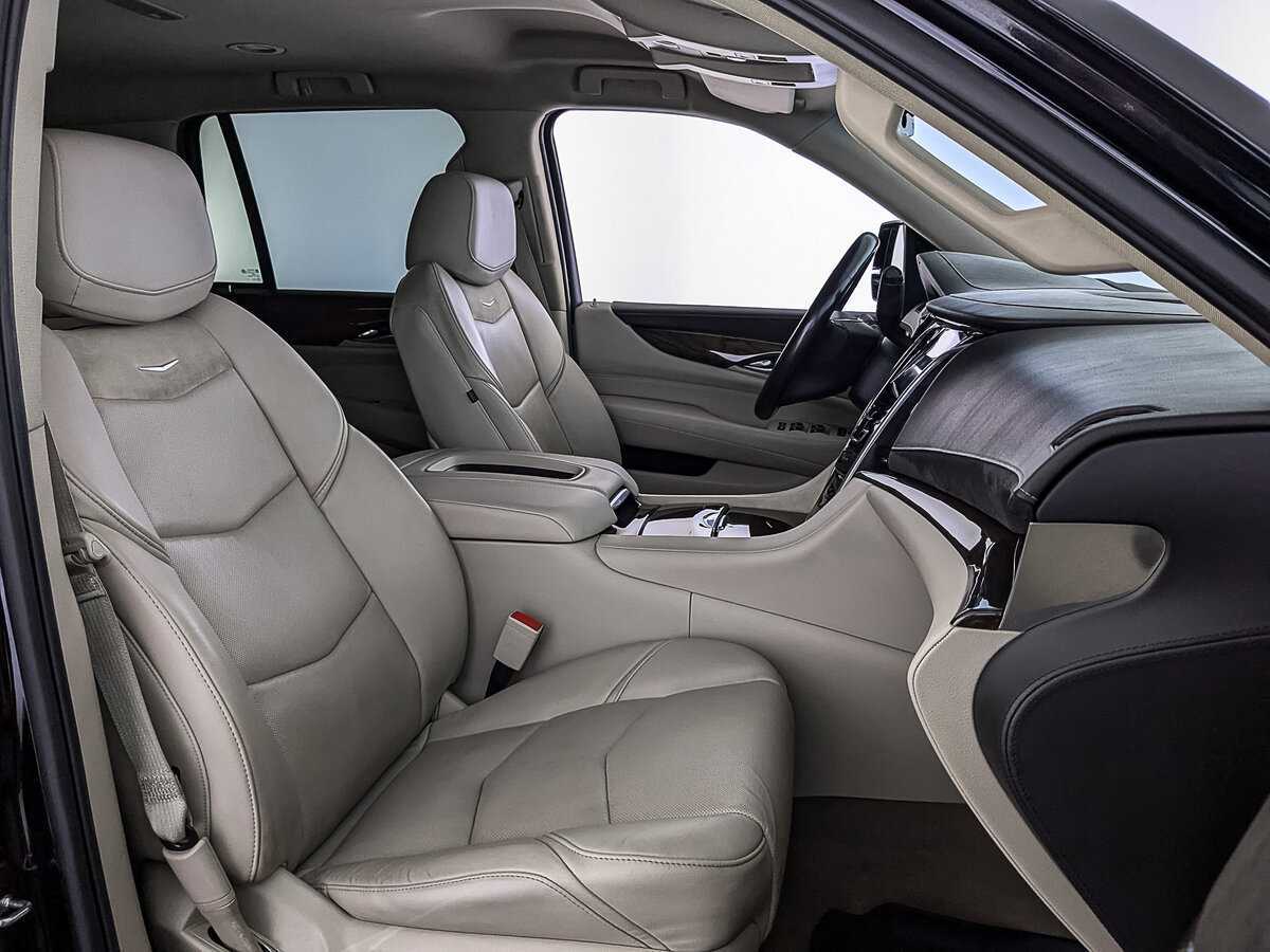 Купить Cadillac Escalade с пробегом. Фото: #23