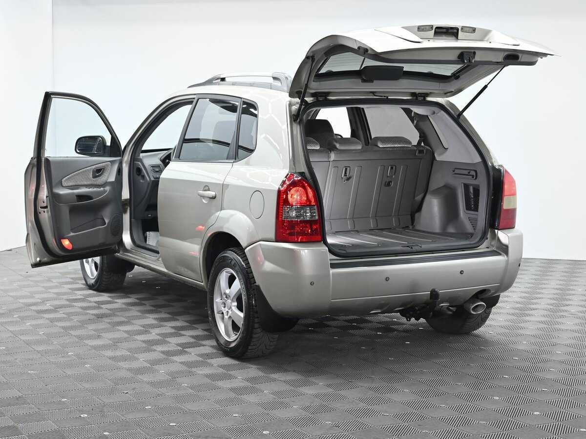 Купить Hyundai Tucson с пробегом. Фото: #4