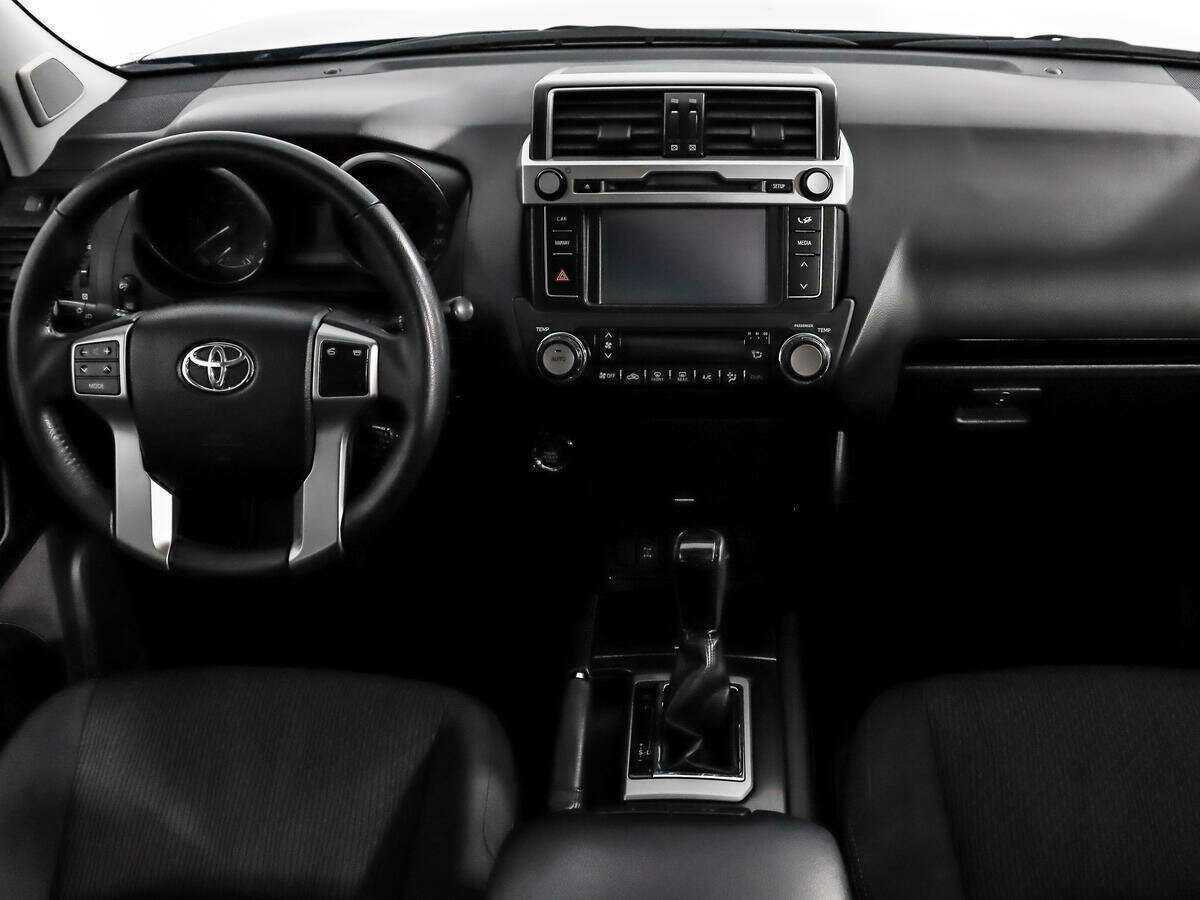Купить Toyota Land Cruiser Prado с пробегом. Фото: #11